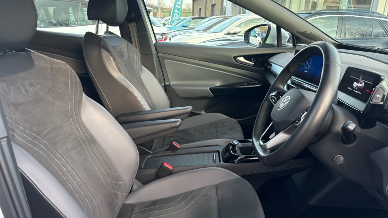 Volkswagen ID.4 109kW Life Pure 52kWh 5dr Auto Electric Estate